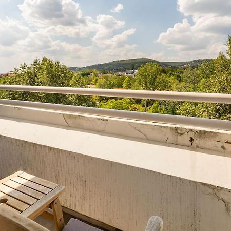Lovely 1 Bedroom Flat - Gazdagret Будапеща Екстериор снимка